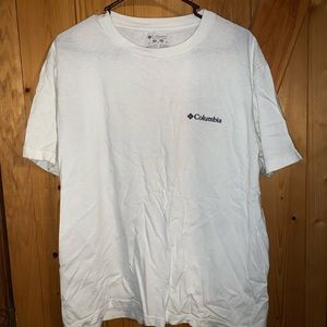 Columbia t shirt NWOT
